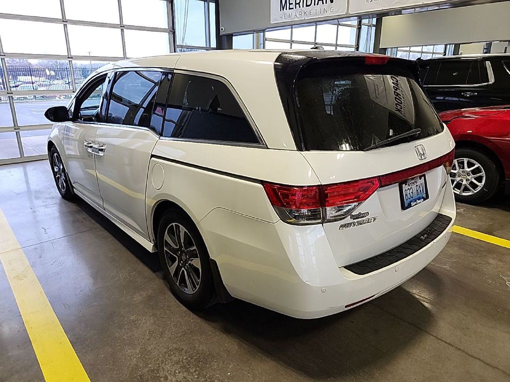2015 Honda Odyssey Image 14