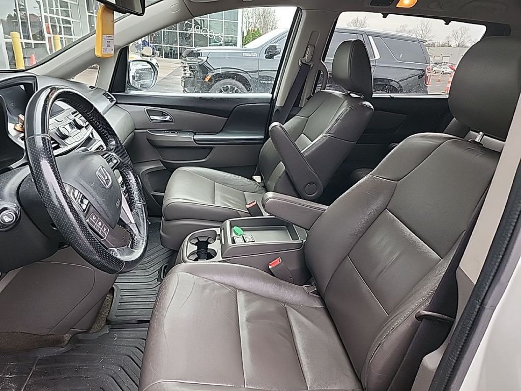 2015 Honda Odyssey Image 7