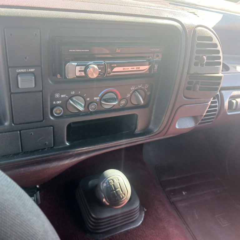1996 Chevrolet C/K Image 7