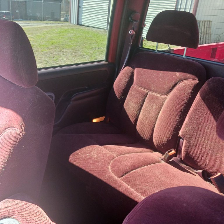 1996 Chevrolet C/K Image 8