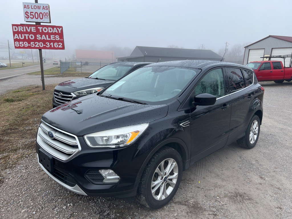 2019 Ford Escape Image 1