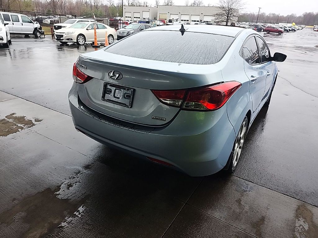 2012 Hyundai Elantra Image 3