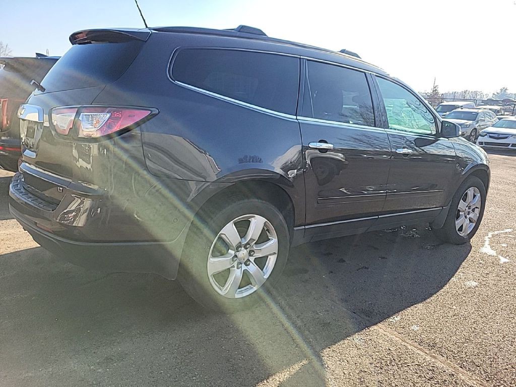 2017 Chevrolet Traverse Image 4