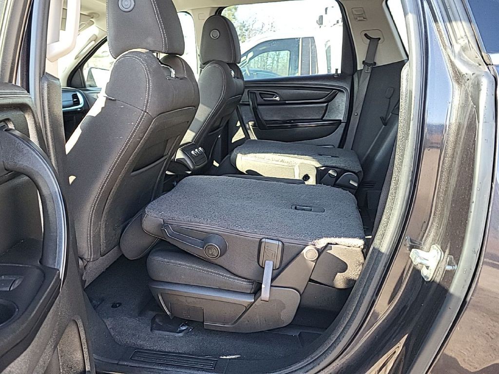 2017 Chevrolet Traverse Image 13