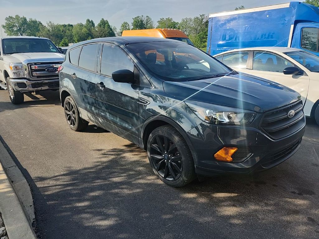 2019 Ford Escape Image 2