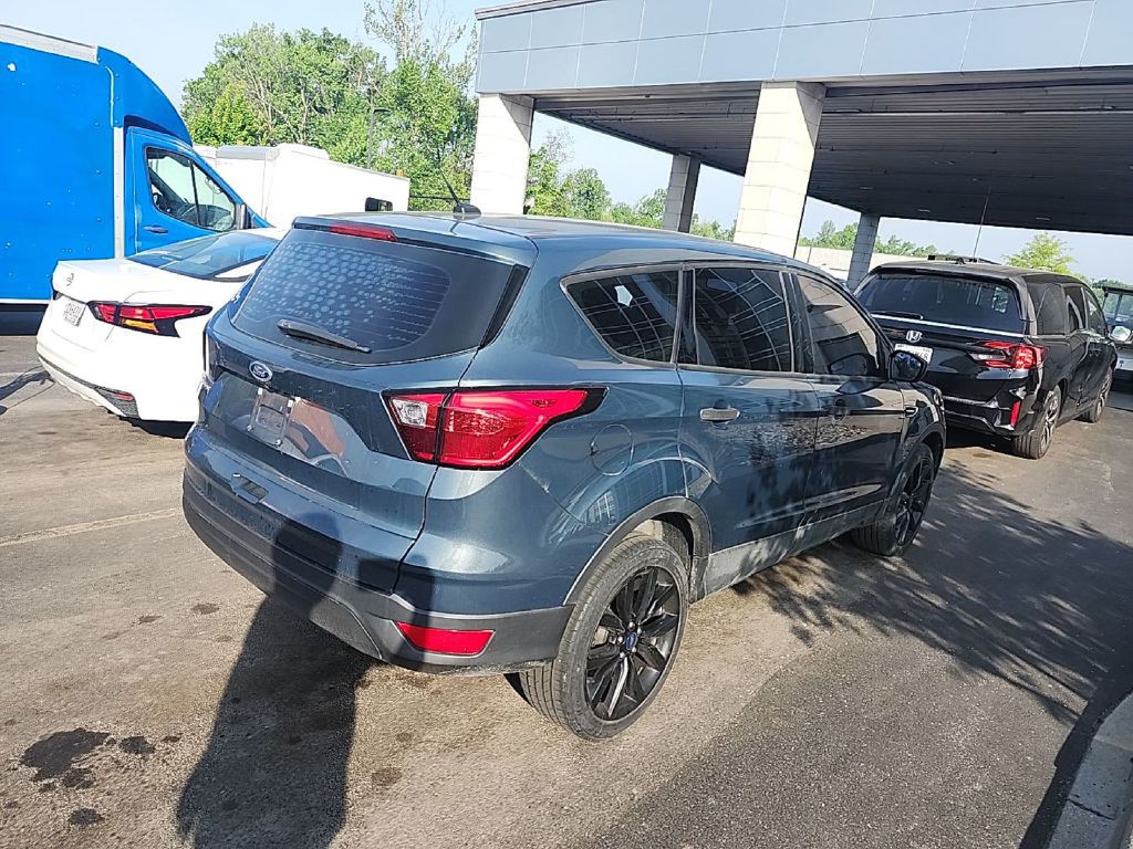 2019 Ford Escape Image 3