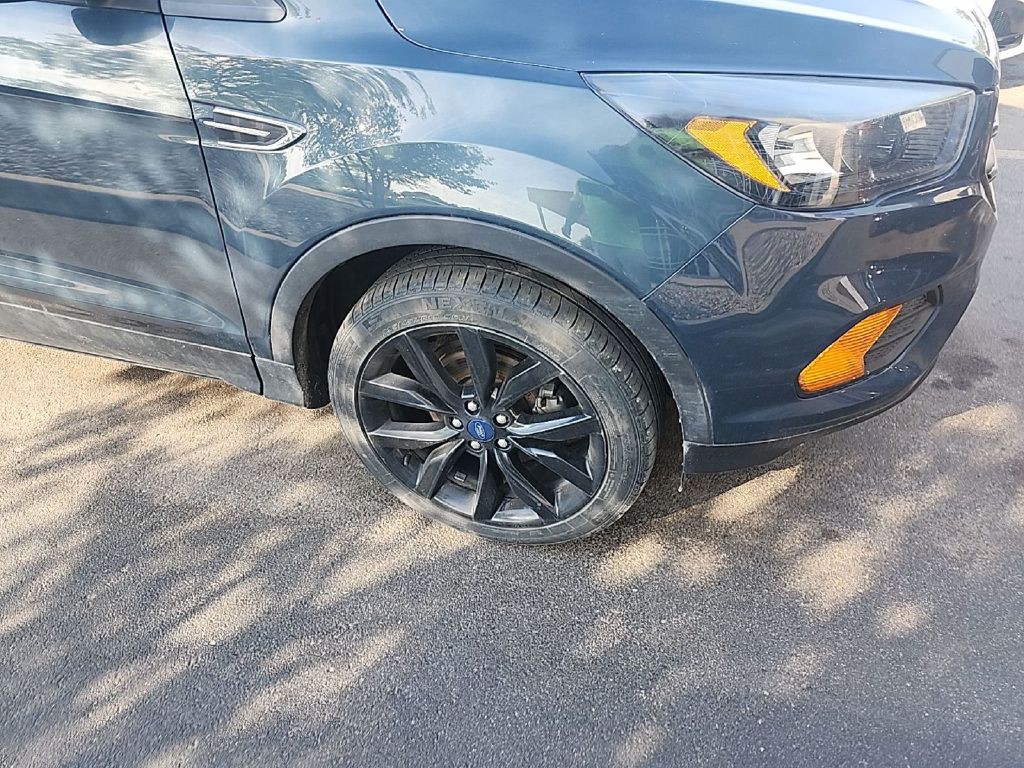 2019 Ford Escape Image 5