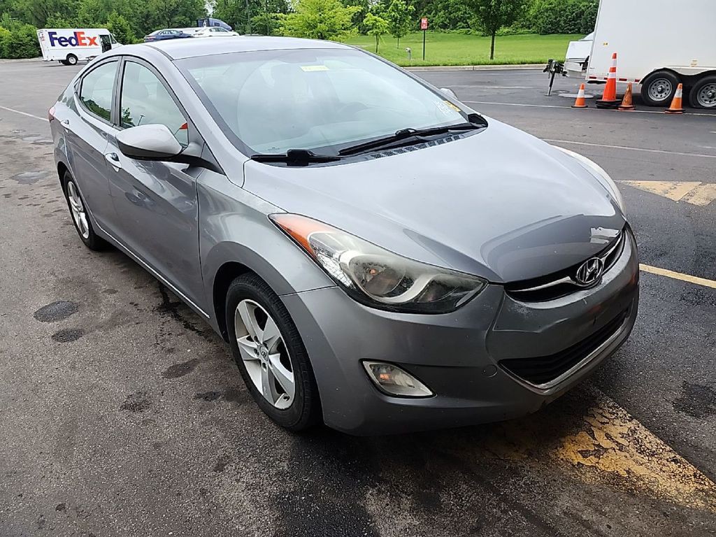 2012 Hyundai Elantra Image 2