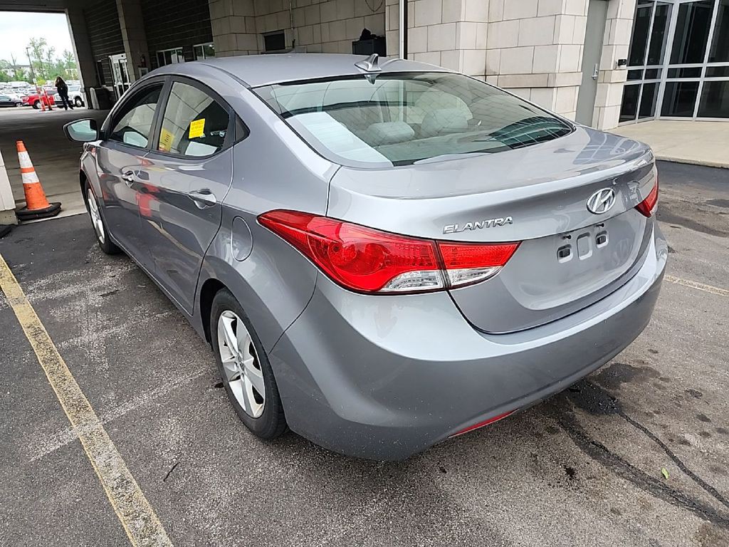 2012 Hyundai Elantra Image 5