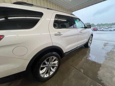 2015 Ford Explorer Image 9