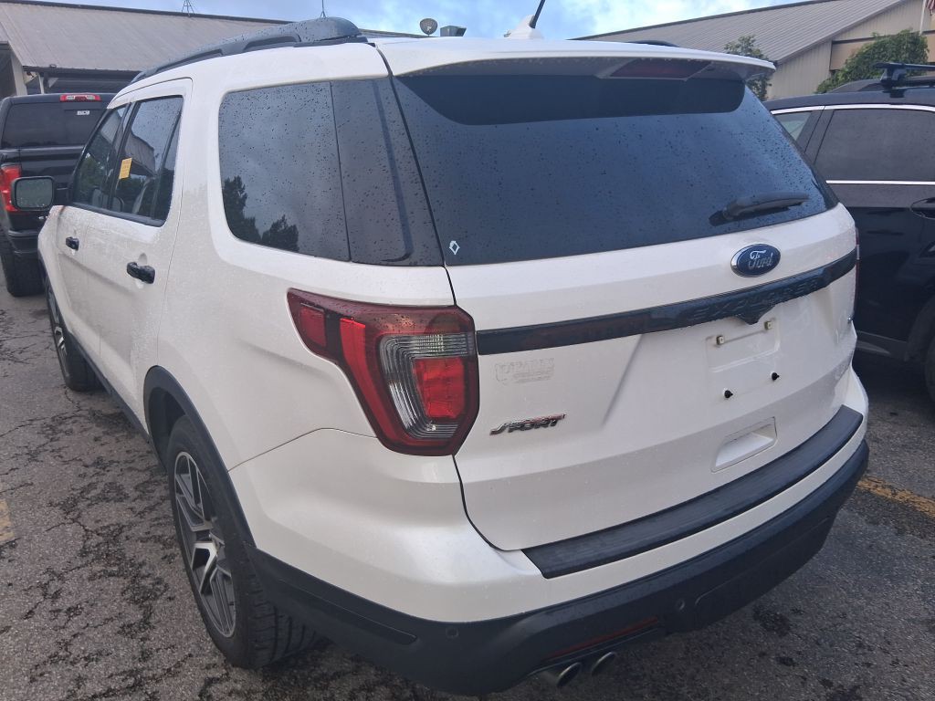 2019 Ford Explorer Image 3