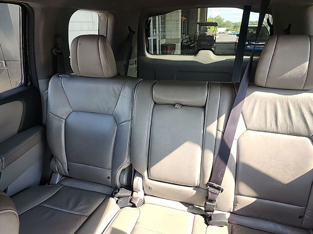 2015 Honda Pilot Image 8
