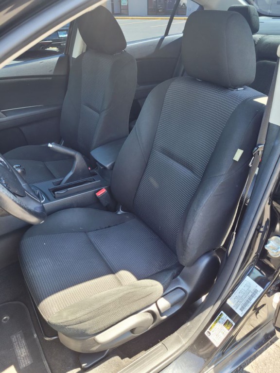 2013 Mazda Mazda3 Image 8