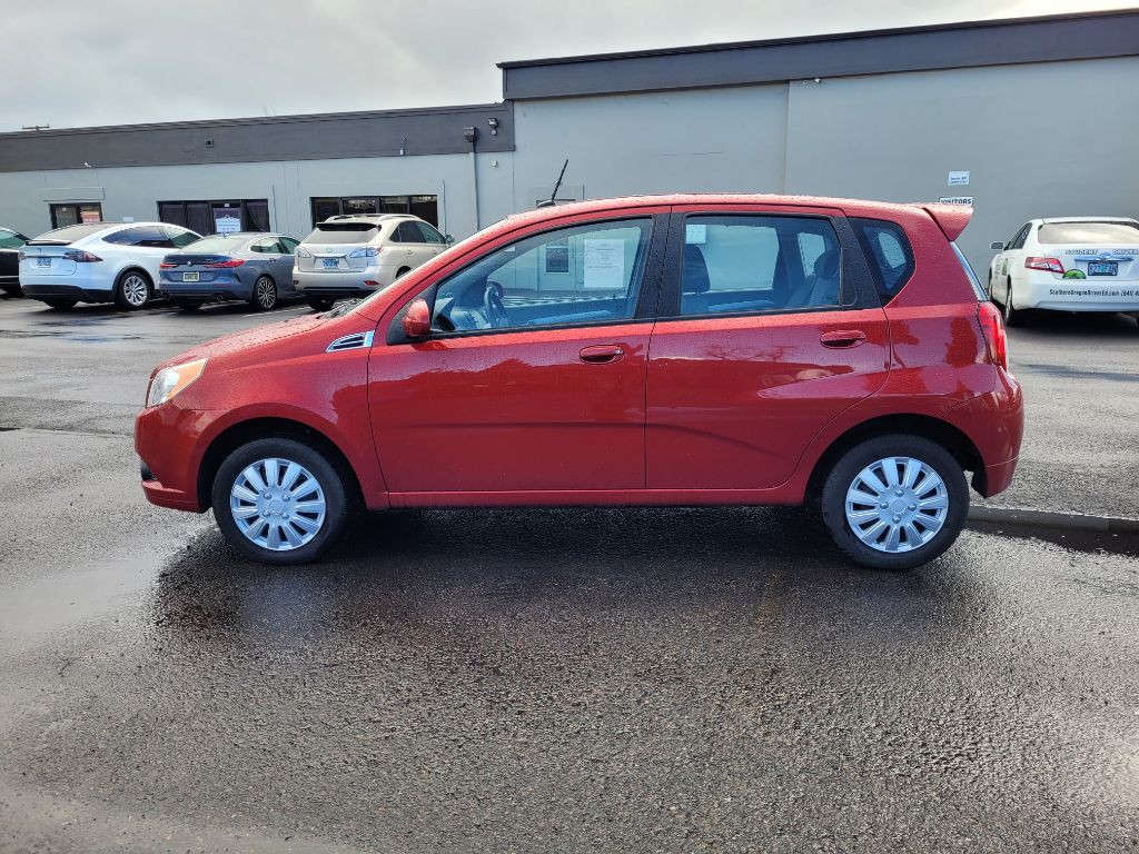 2010 Chevrolet Aveo Image 2