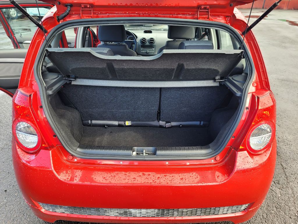 2010 Chevrolet Aveo Image 12