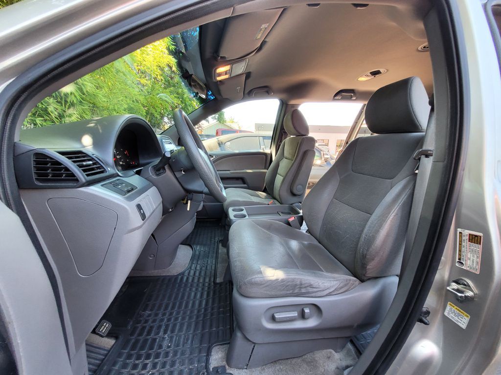2008 Honda Odyssey Image 8