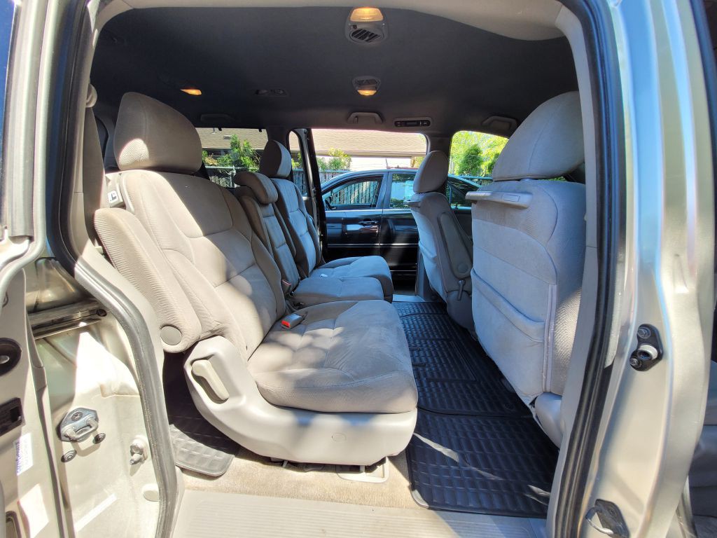 2008 Honda Odyssey Image 12