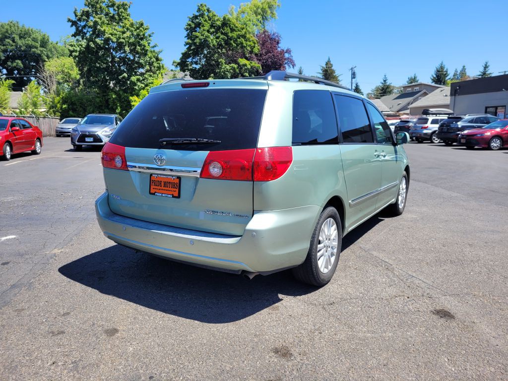 2008 Toyota Sienna Image 6