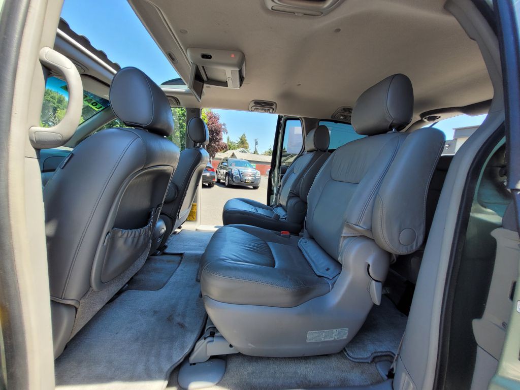 2008 Toyota Sienna Image 9