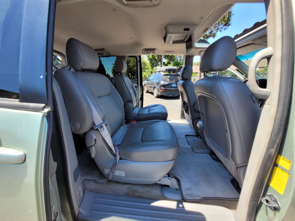 2008 Toyota Sienna Image 12