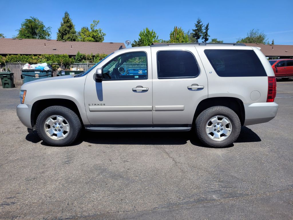 2008 Chevrolet Tahoe Image 2