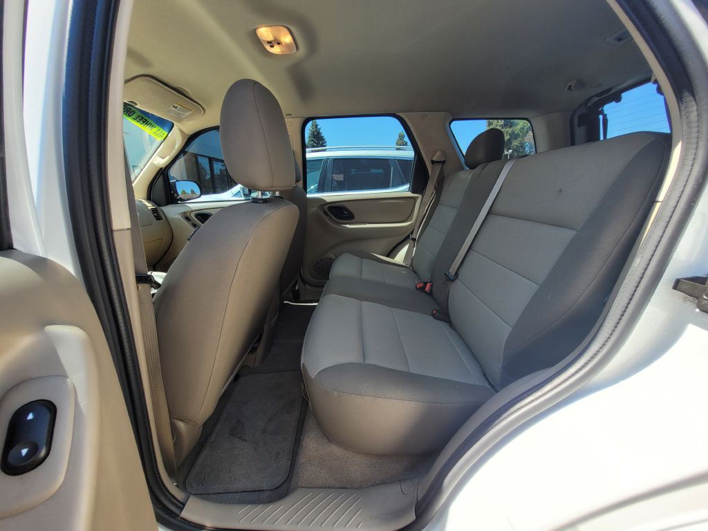 2007 Ford Escape Image 9