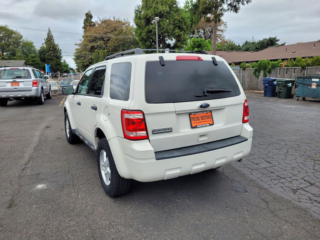 2010 Ford Escape Image 3