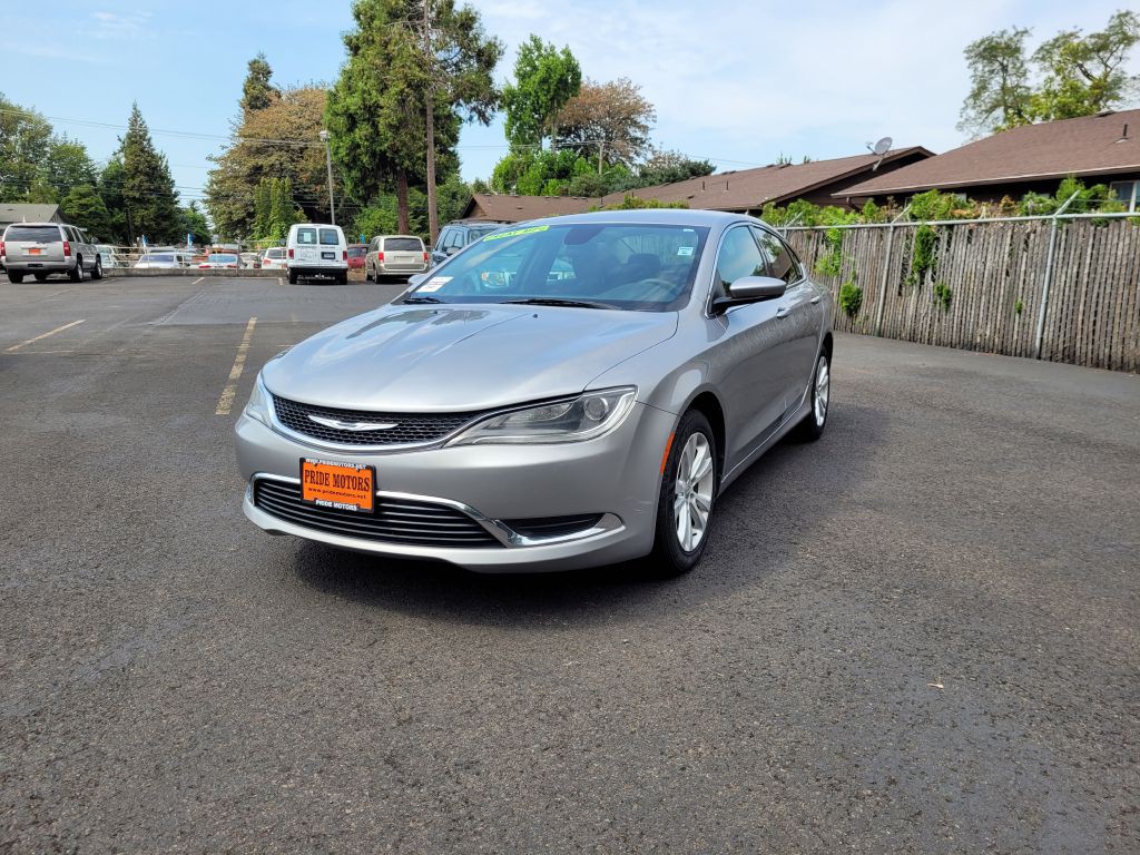 2015 Chrysler 200 Image 1