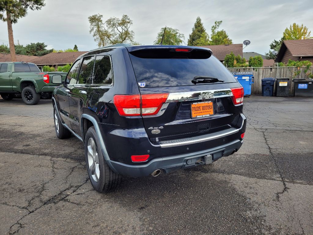 2011 Jeep Grand Cherokee Image 3
