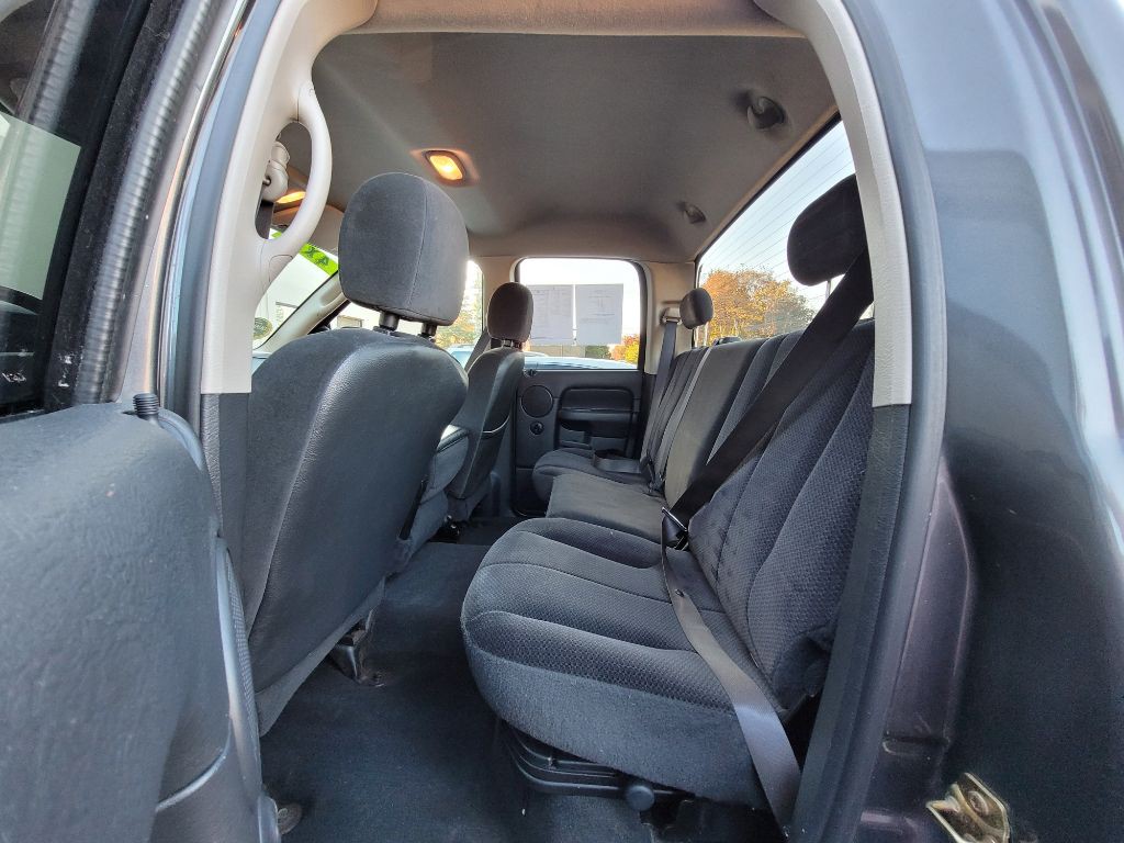 2004 Dodge Ram 1500 Image 9