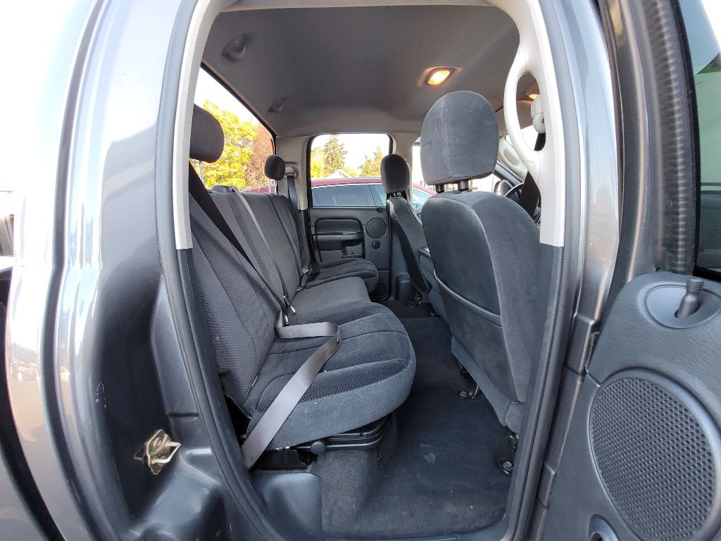 2004 Dodge Ram 1500 Image 11