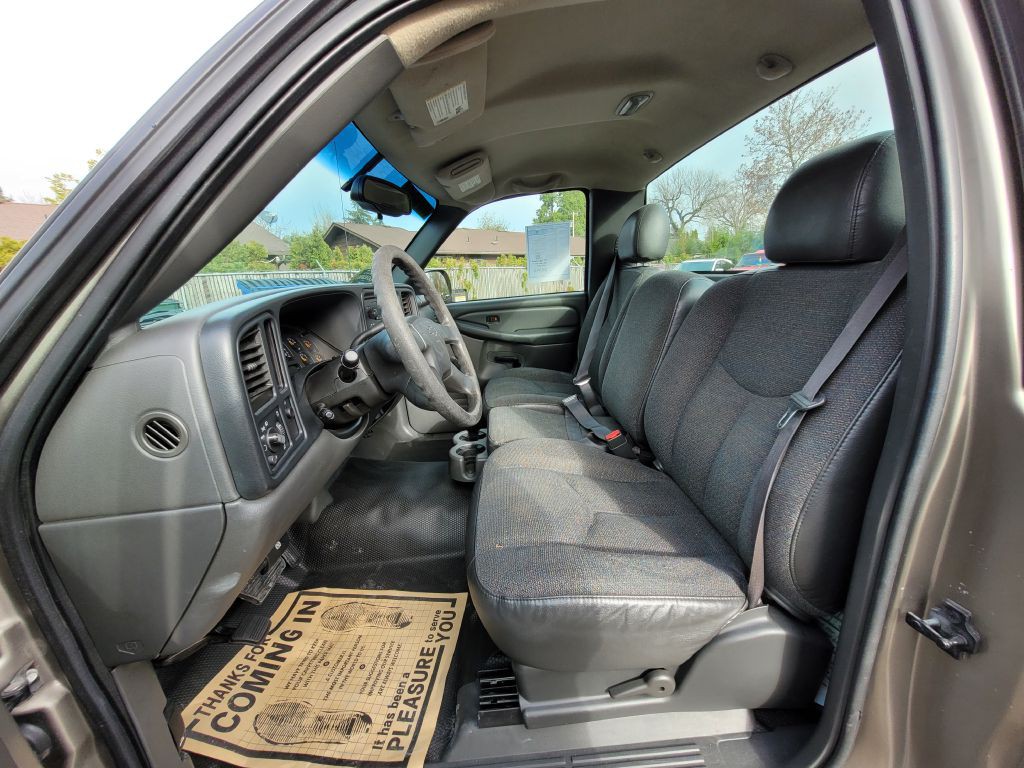 2003 Chevrolet Silverado 1500 Image 8