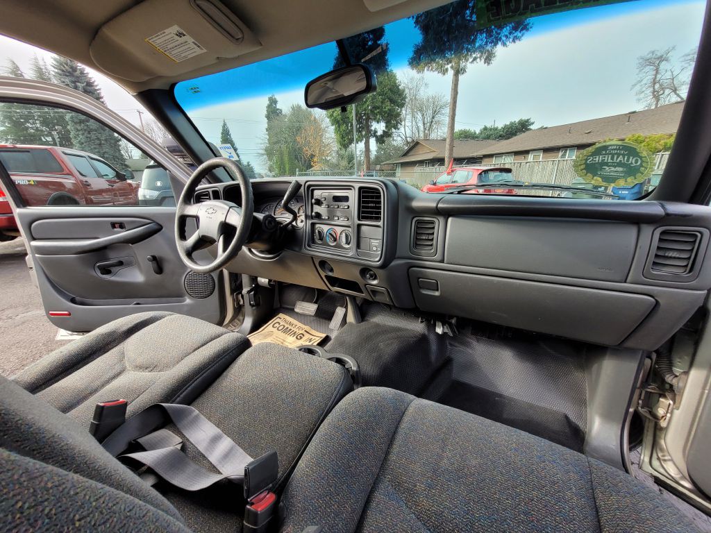2003 Chevrolet Silverado 1500 Image 9