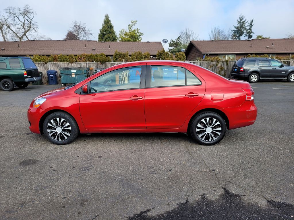 2008 Toyota Yaris Image 2