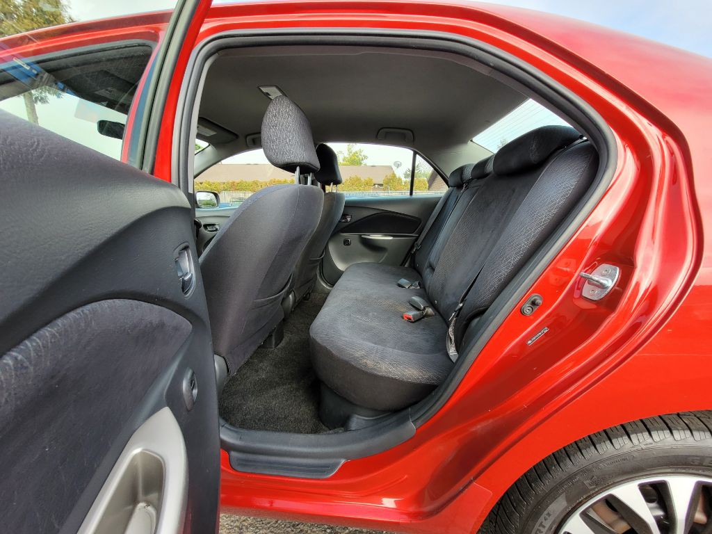 2008 Toyota Yaris Image 9