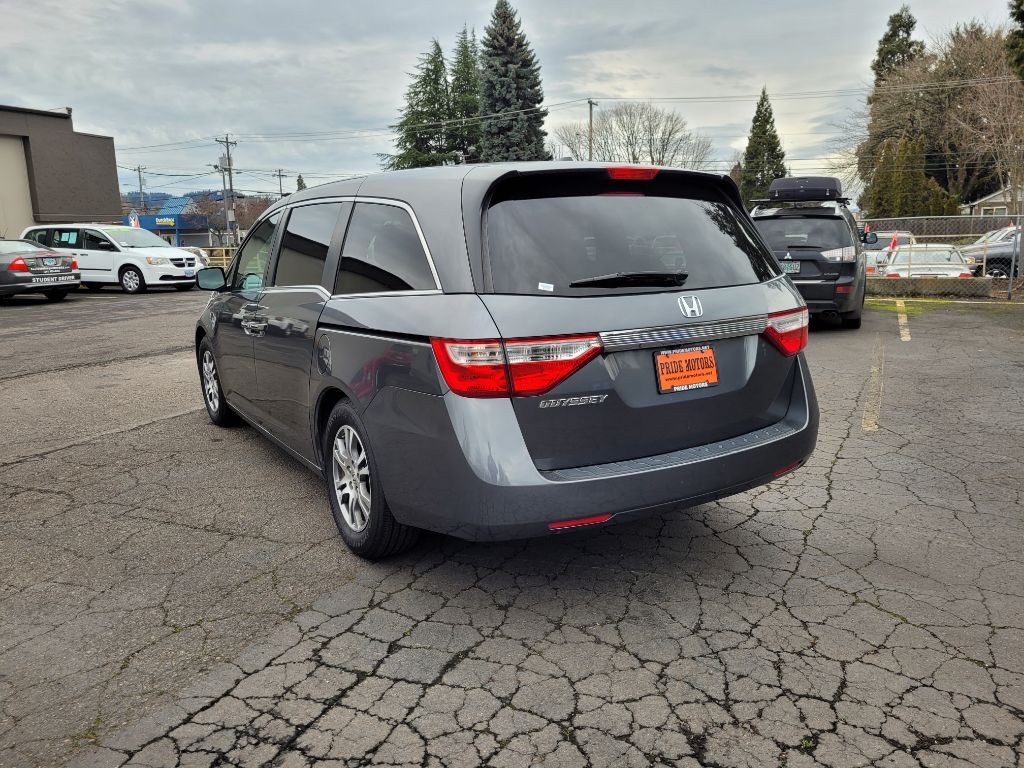 2013 Honda Odyssey Image 4