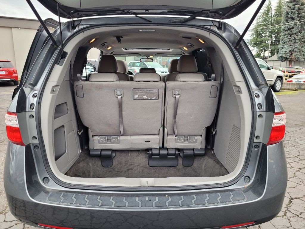 2013 Honda Odyssey Image 12