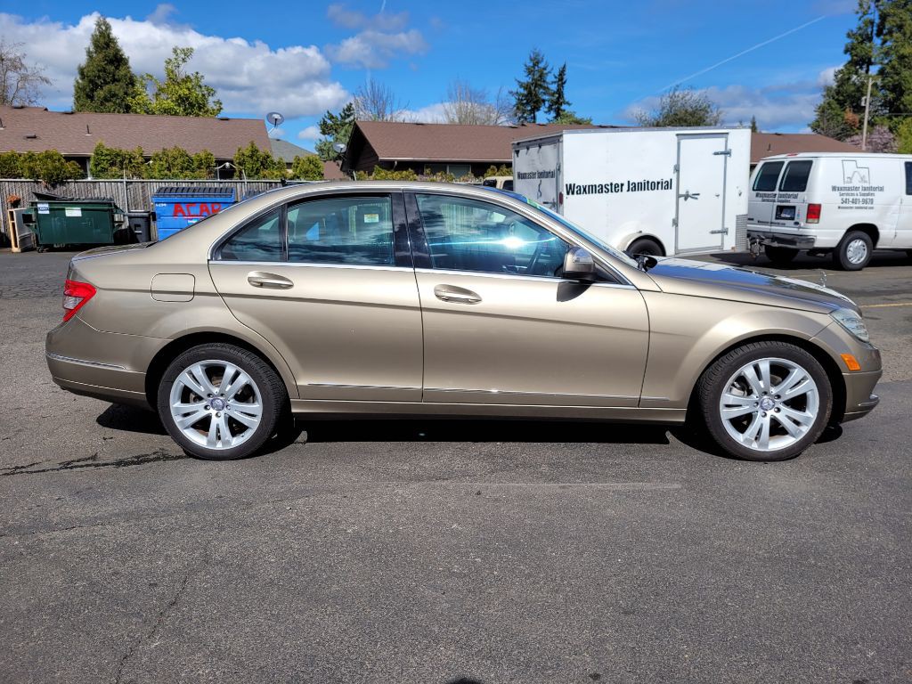 2008 Mercedes-Benz C-Class Image 4