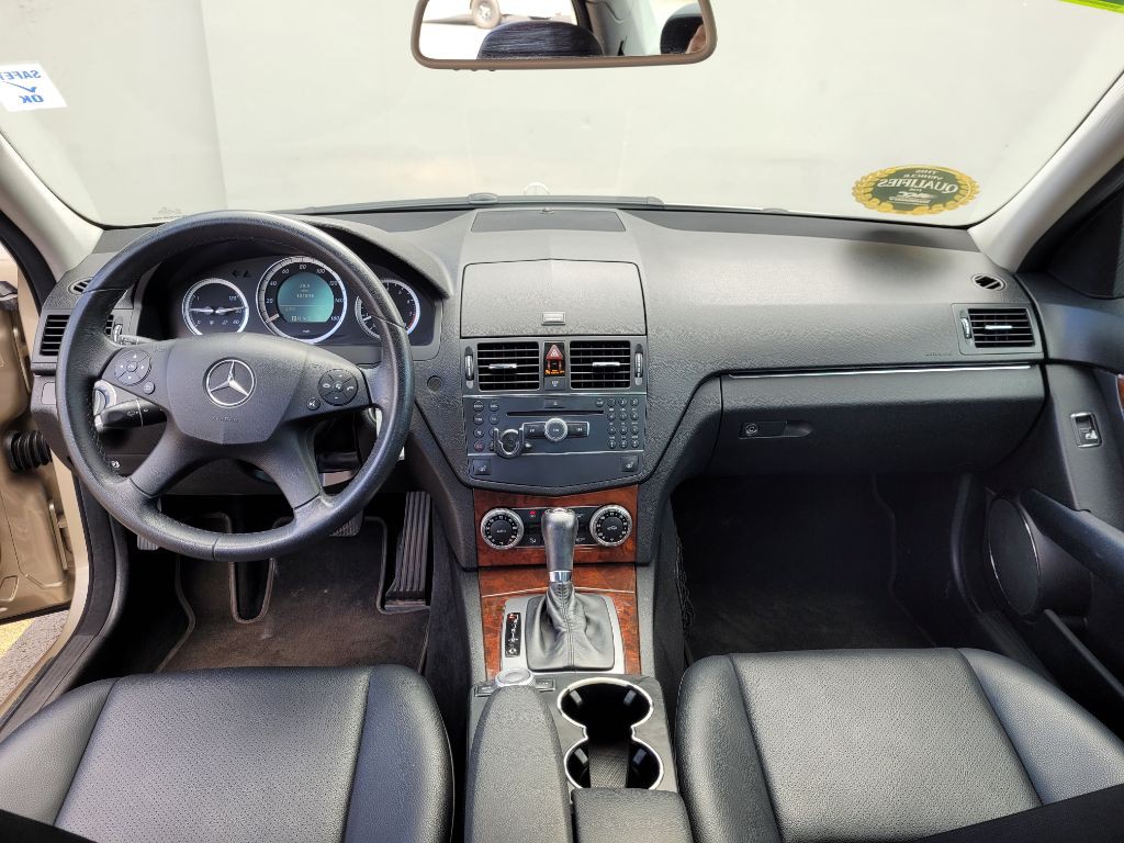 2008 Mercedes-Benz C-Class Image 7