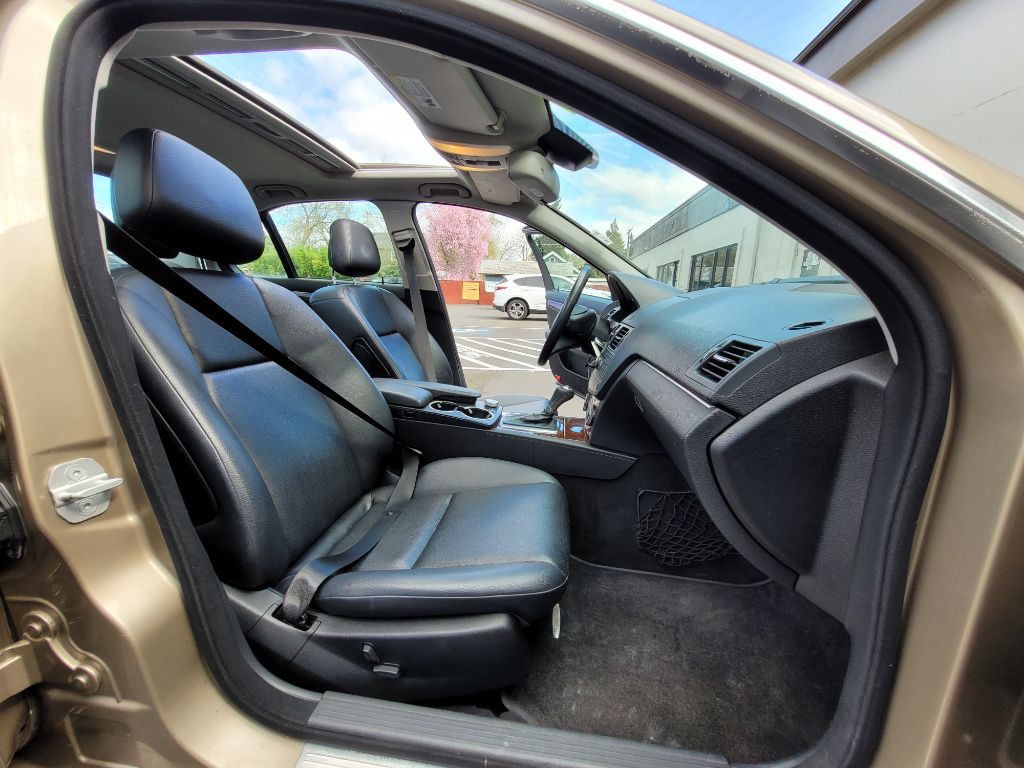 2008 Mercedes-Benz C-Class Image 10