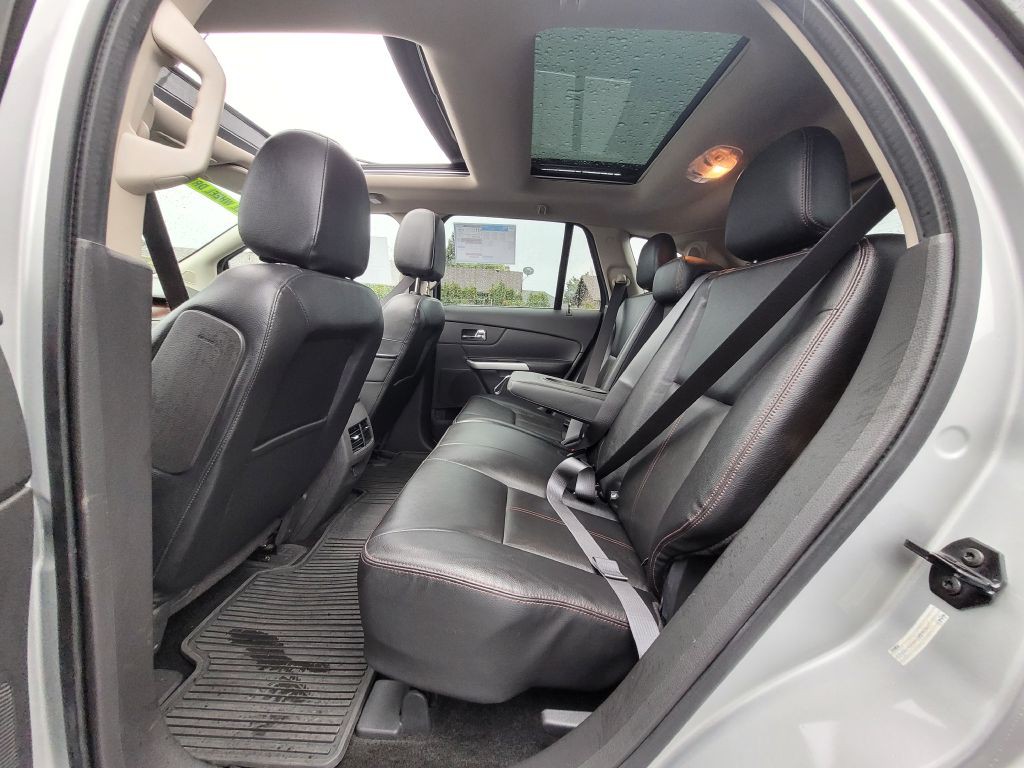 2014 Ford Edge Image 9