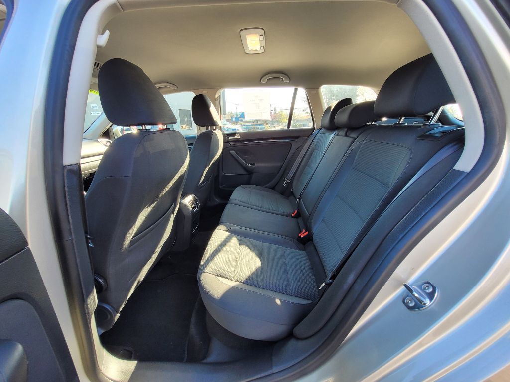 2014 Volkswagen Jetta Image 9