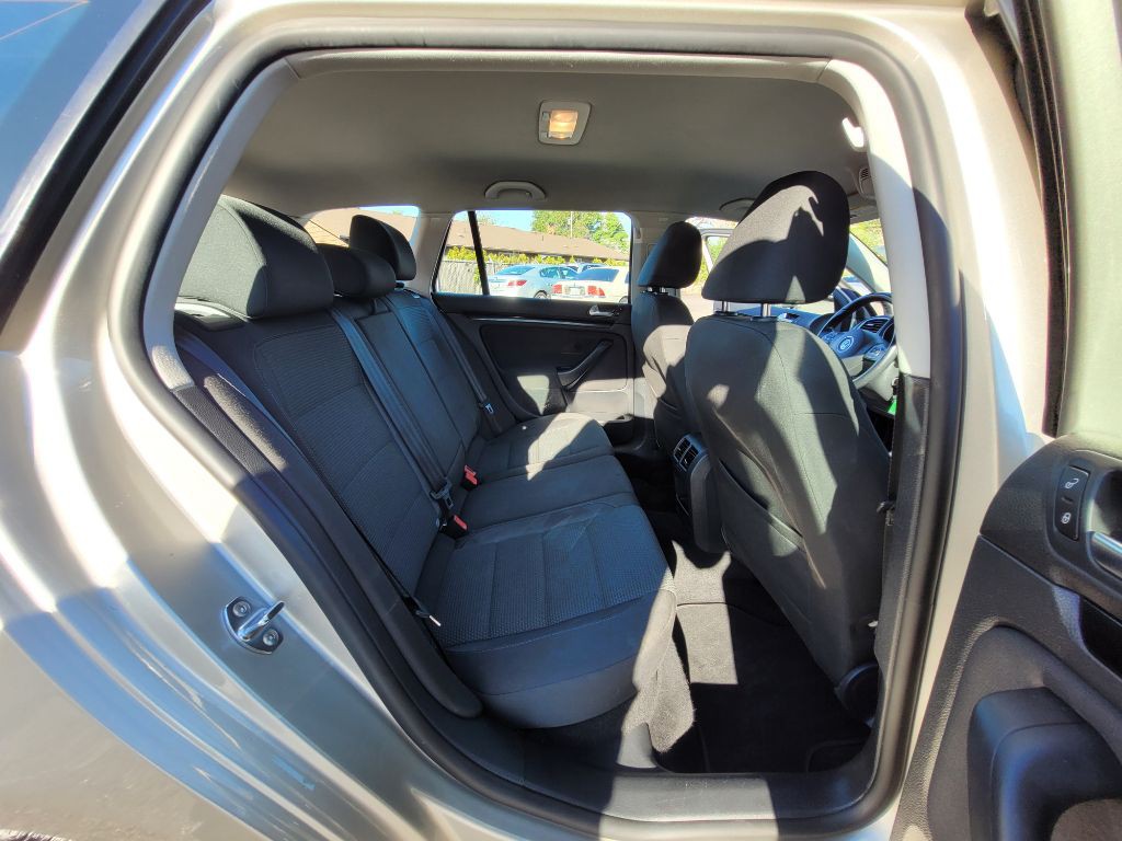 2014 Volkswagen Jetta Image 12