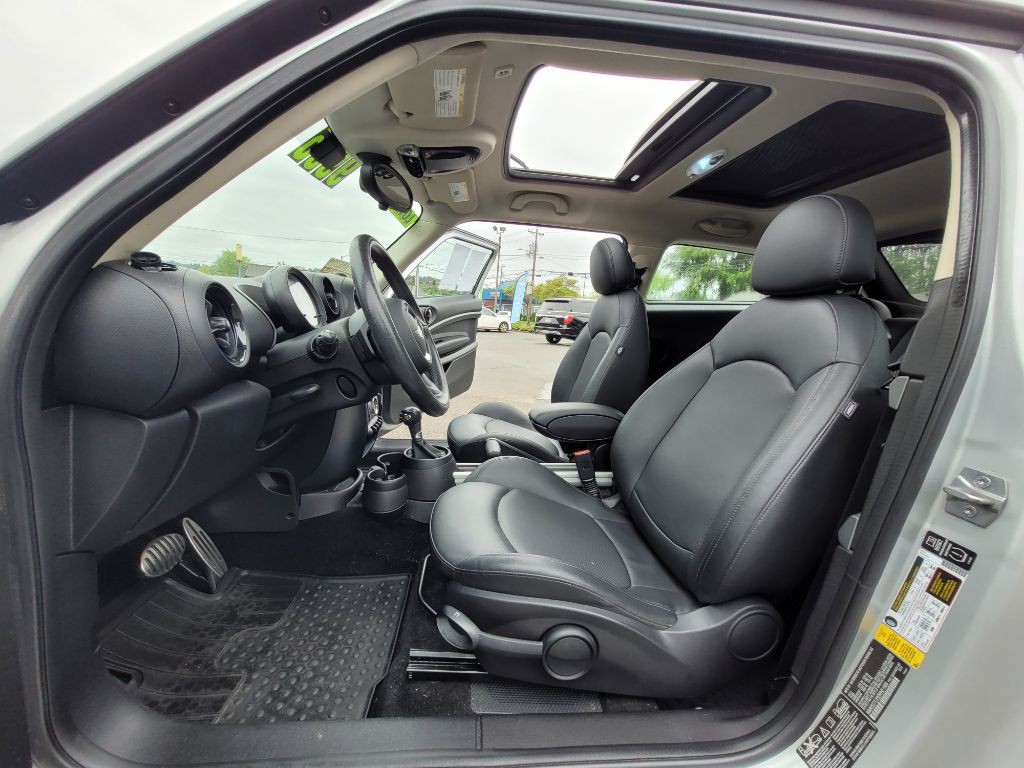 2013 MINI Cooper Image 25