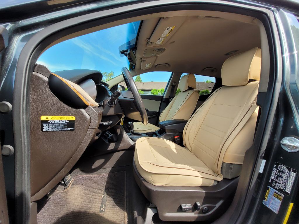 2013 Hyundai Santa Fe Image 8