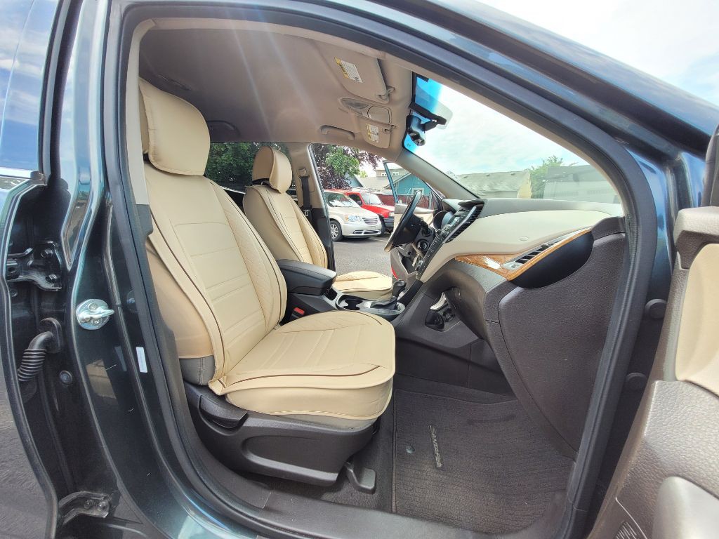2013 Hyundai Santa Fe Image 10