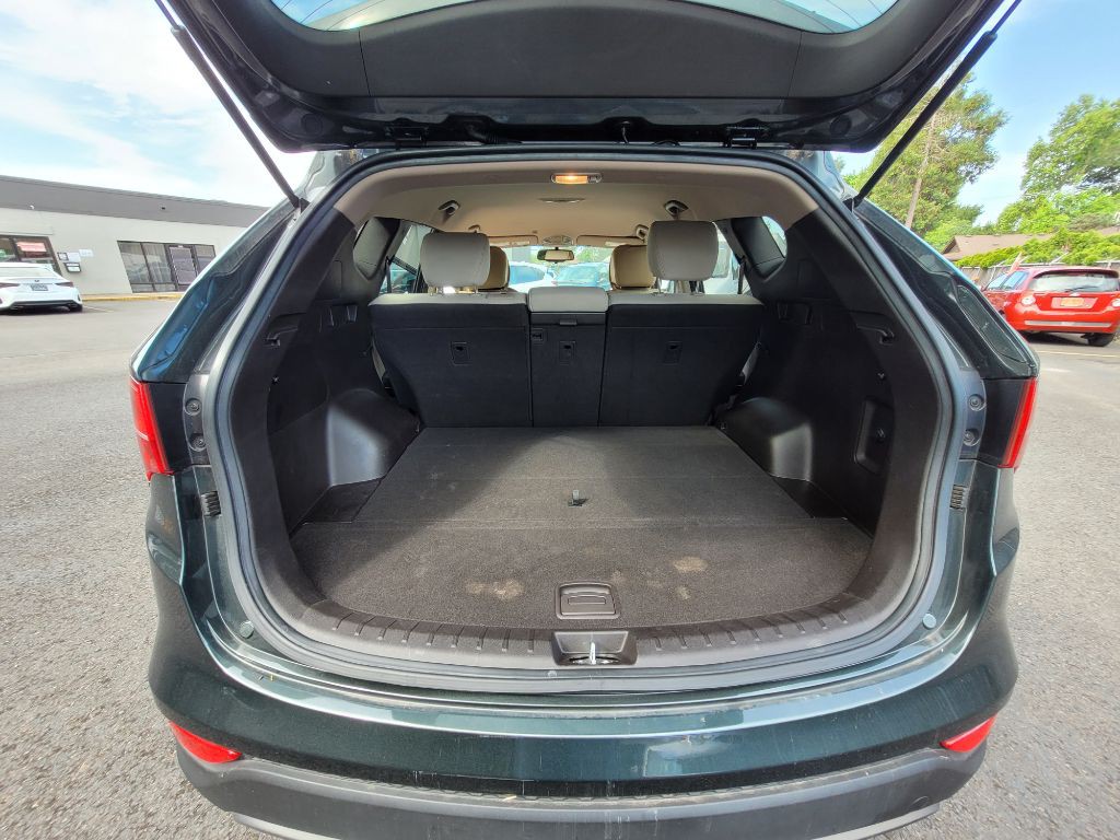 2013 Hyundai Santa Fe Image 12