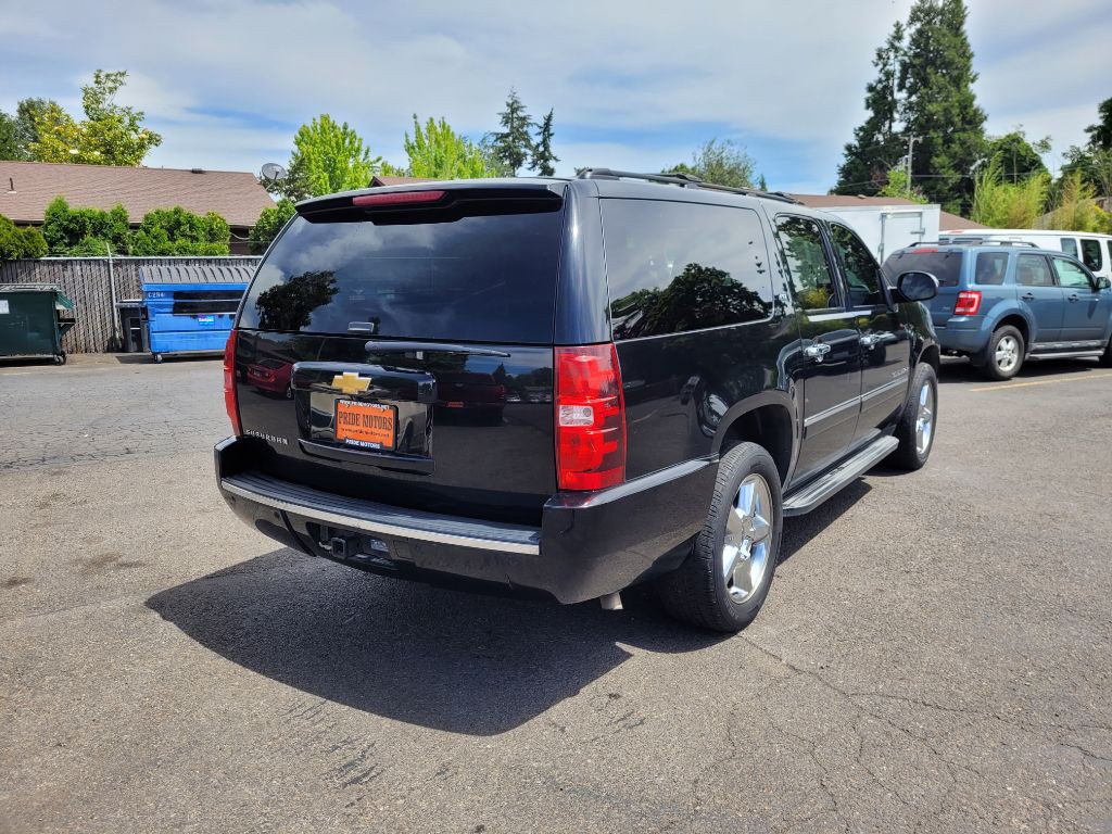 2014 Chevrolet Suburban Image 6