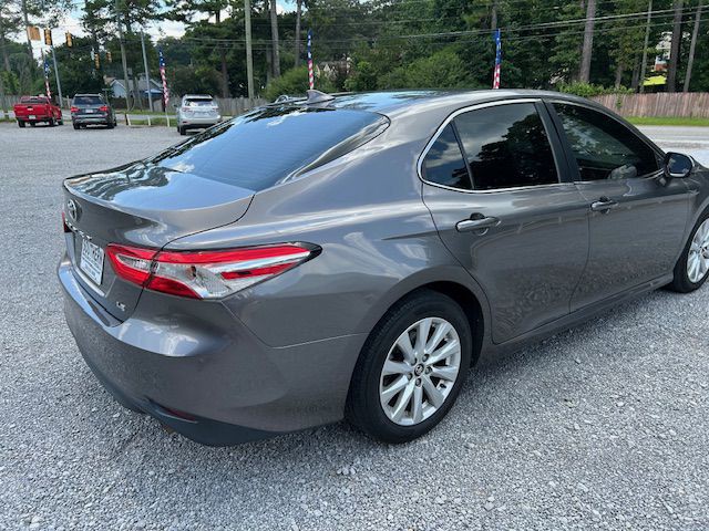 2019 Toyota Camry Image 4
