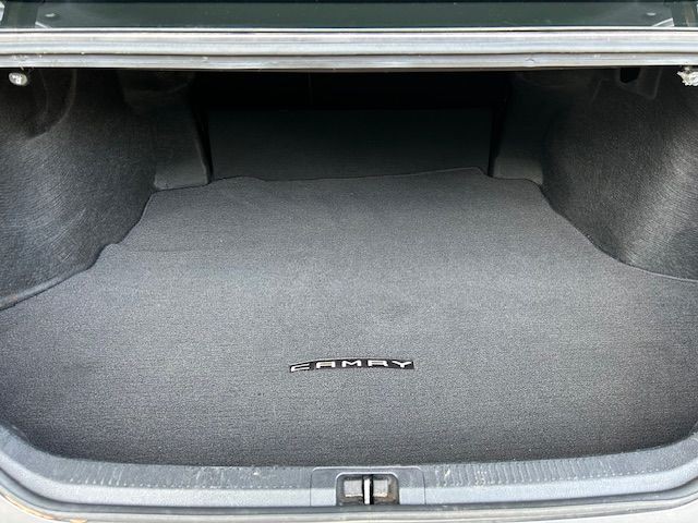2019 Toyota Camry Image 9